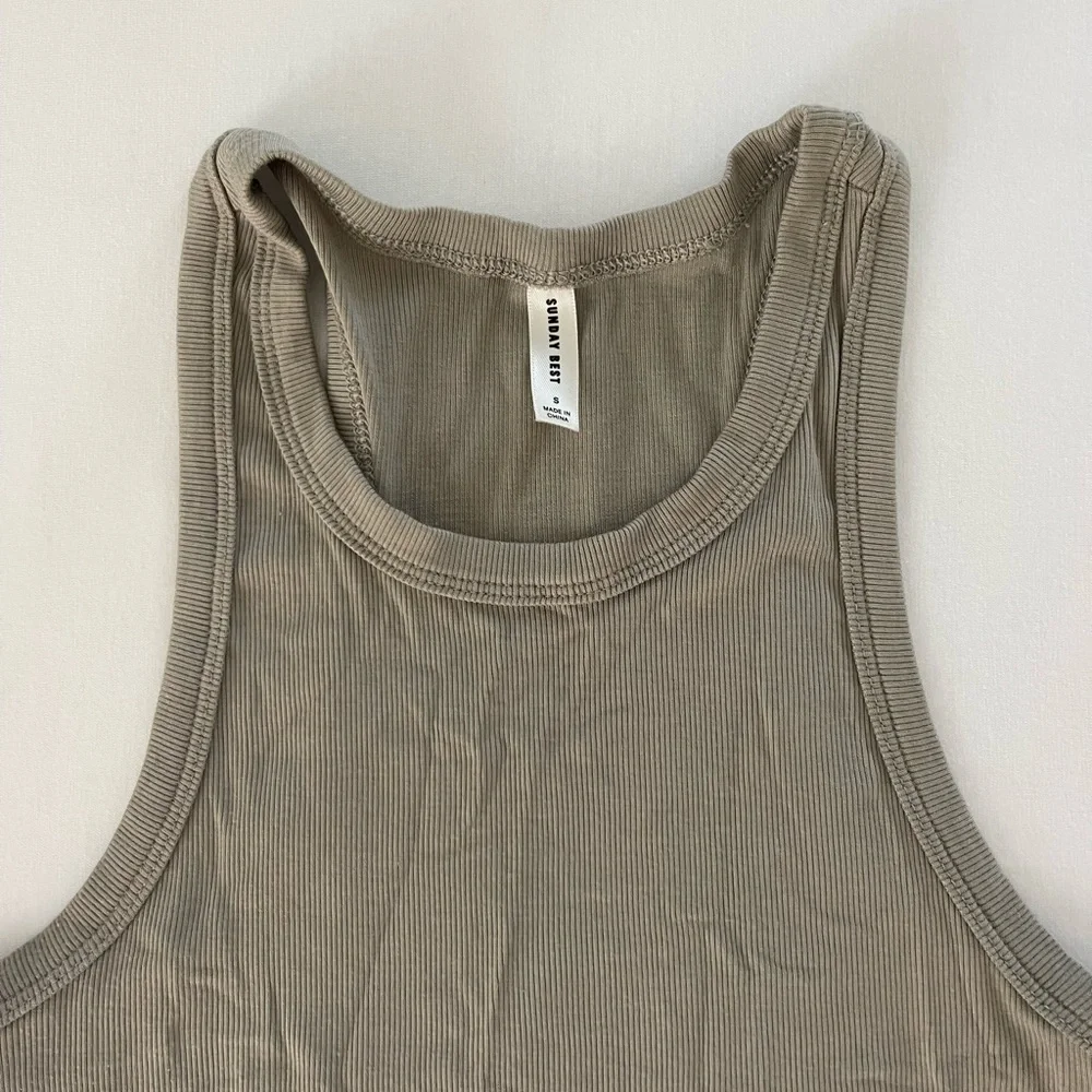 Aritzia tank - Picture 2 of 3